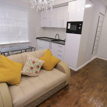 Luxury 2 Bedrooms Apartment Walking Distance From Gur-Emir Samarkand Esterno foto