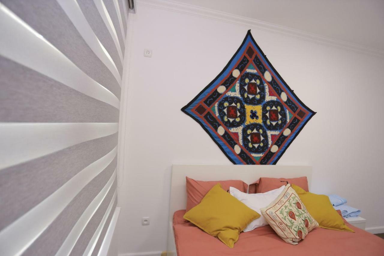 Luxury 2 Bedrooms Apartment Walking Distance From Gur-Emir Samarkand Esterno foto