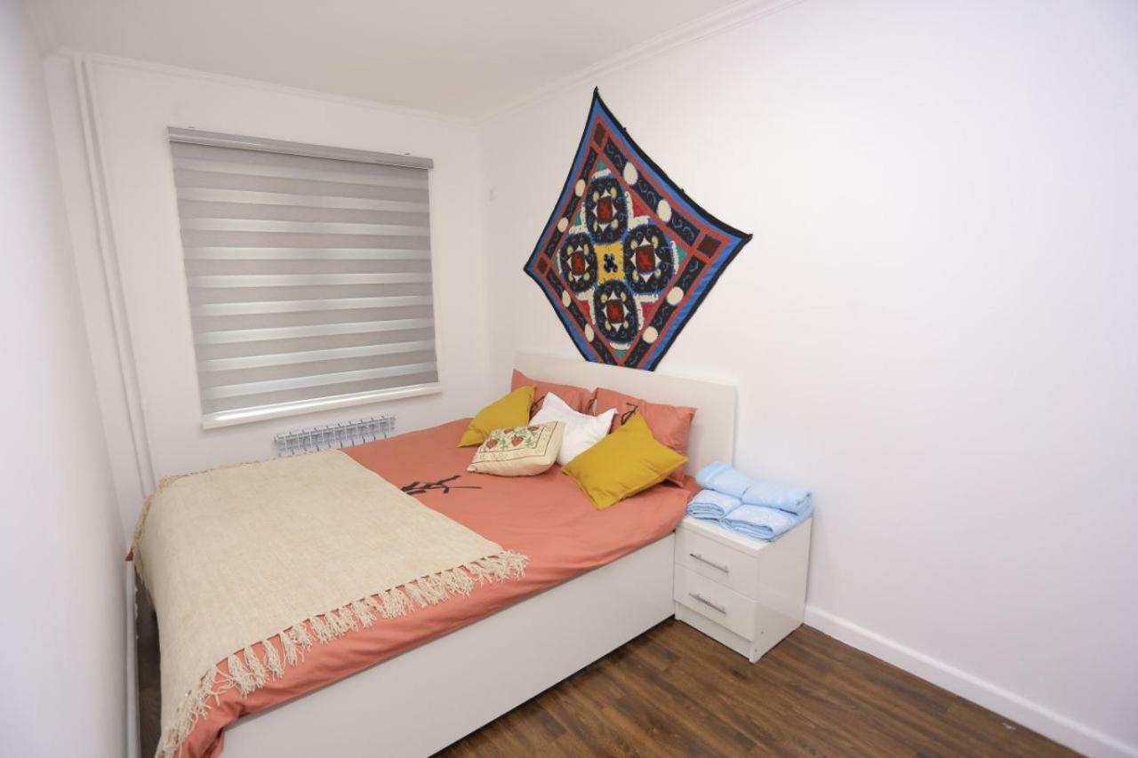 Luxury 2 Bedrooms Apartment Walking Distance From Gur-Emir Samarkand Esterno foto