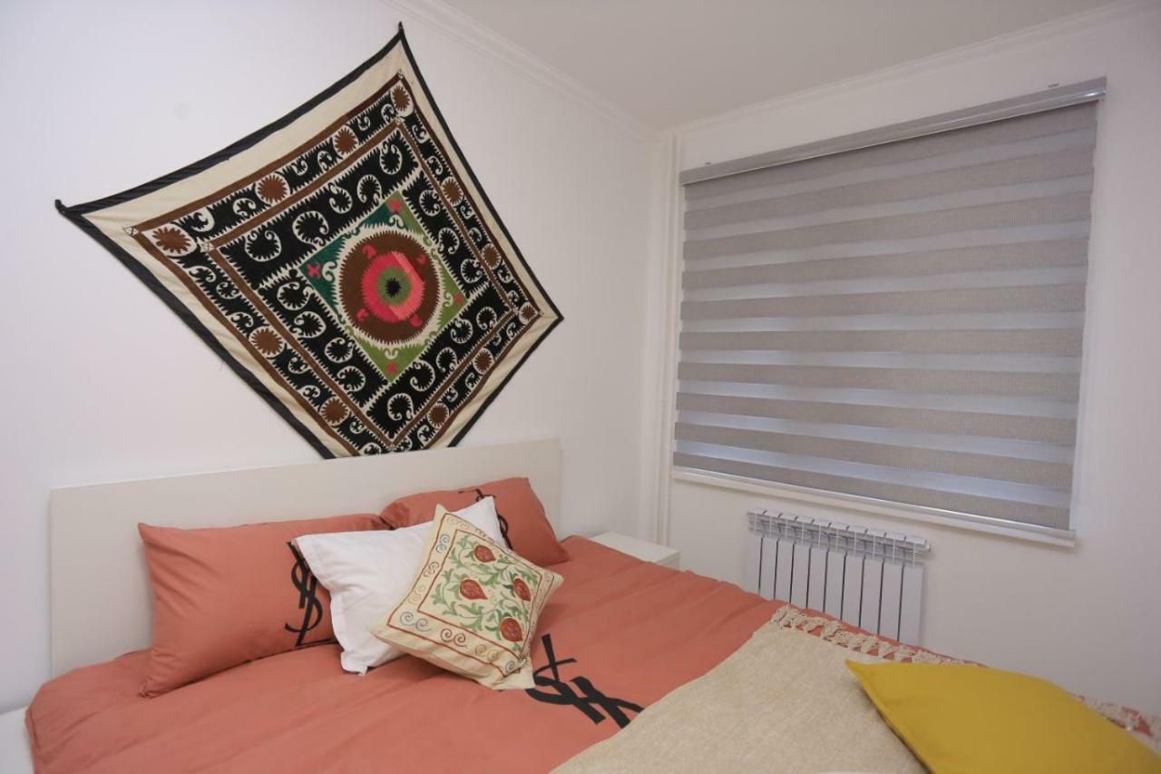 Luxury 2 Bedrooms Apartment Walking Distance From Gur-Emir Samarkand Esterno foto
